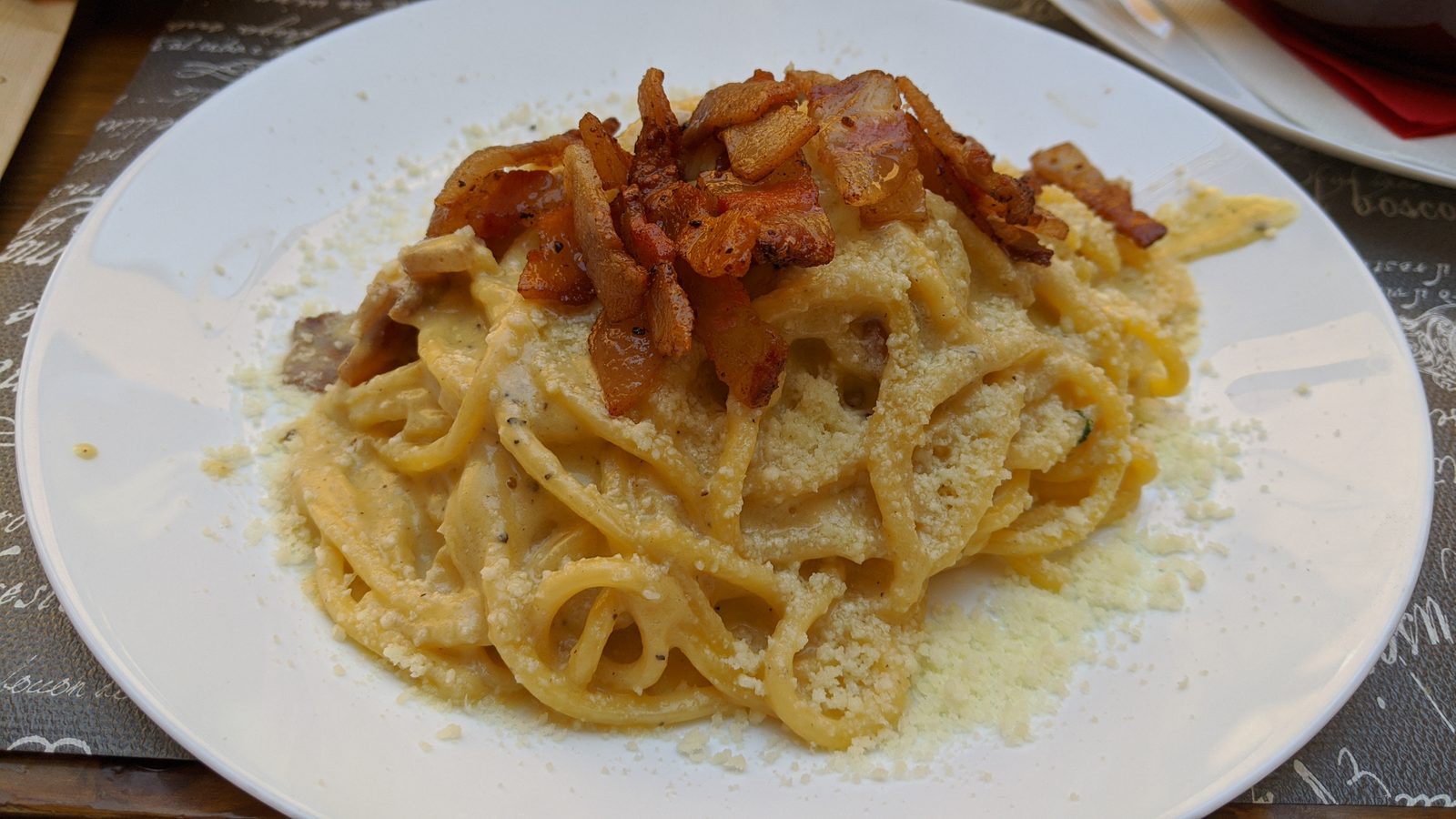 Was man in Rom isst: die vier Pastagerichte und ihre Herkunft
